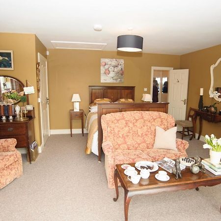 The Brown Hen Guest Accommodation แบนดอน ภายนอก รูปภาพ