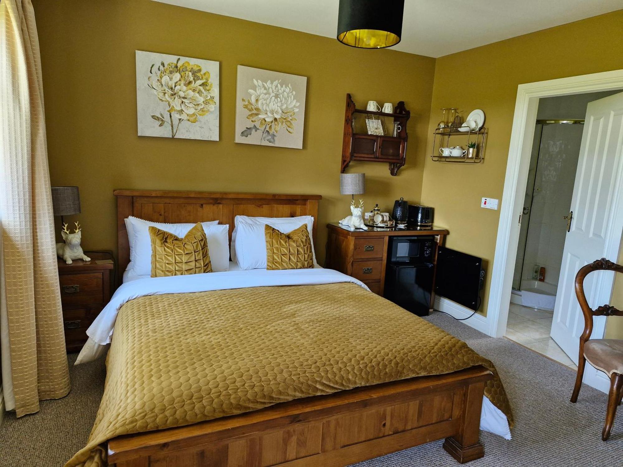 The Brown Hen Guest Accommodation แบนดอน ภายนอก รูปภาพ